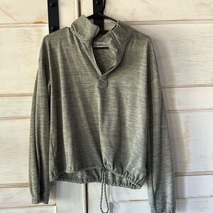 Avalanche ladies pull over